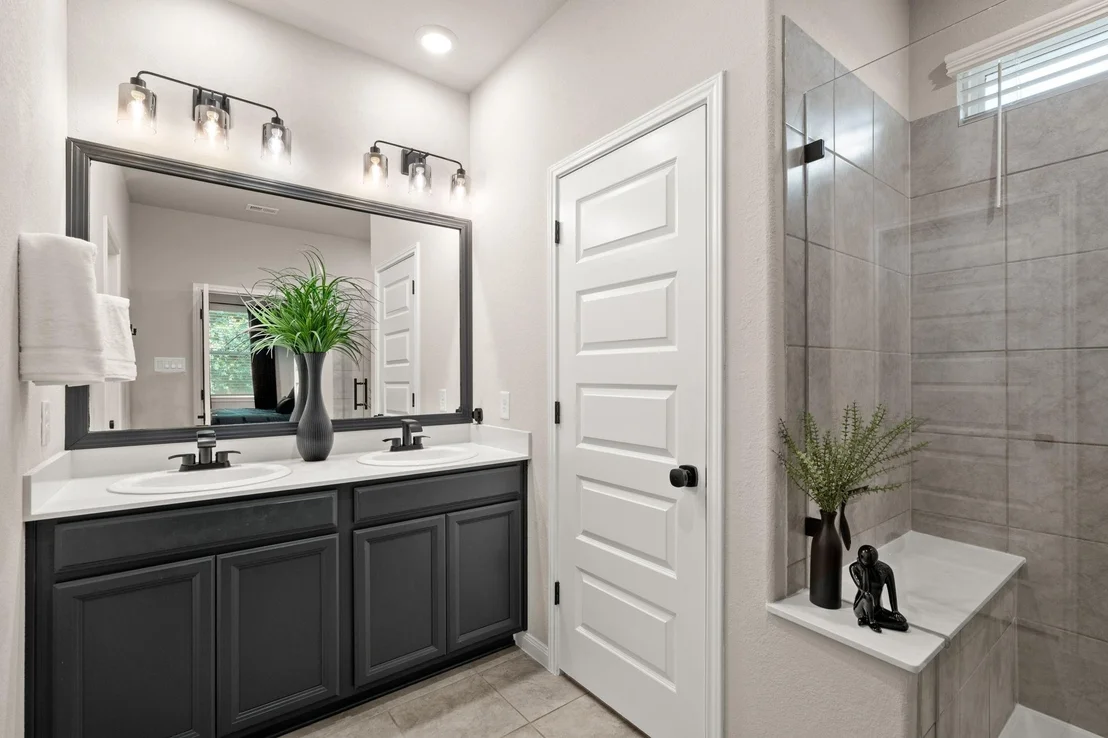 Photo of 7067 Silverleaf Oak Street