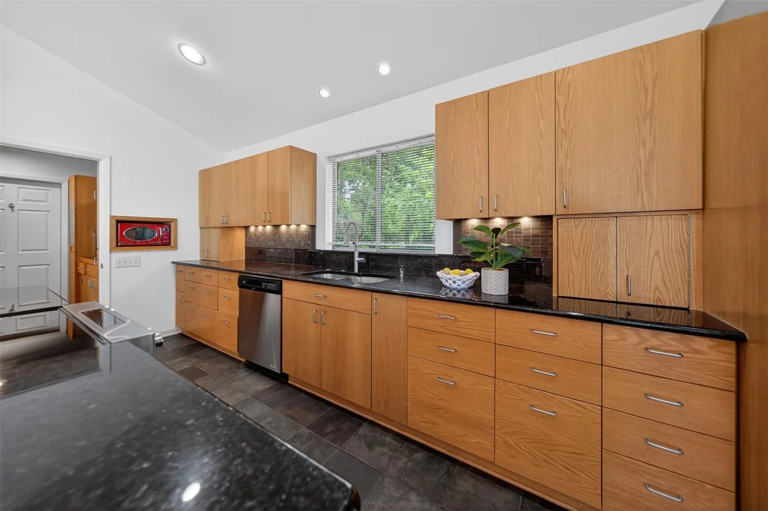 Photo of 20998 Kiva Circle