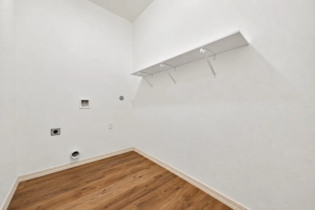 Photo of 1129 Peter Pine Street