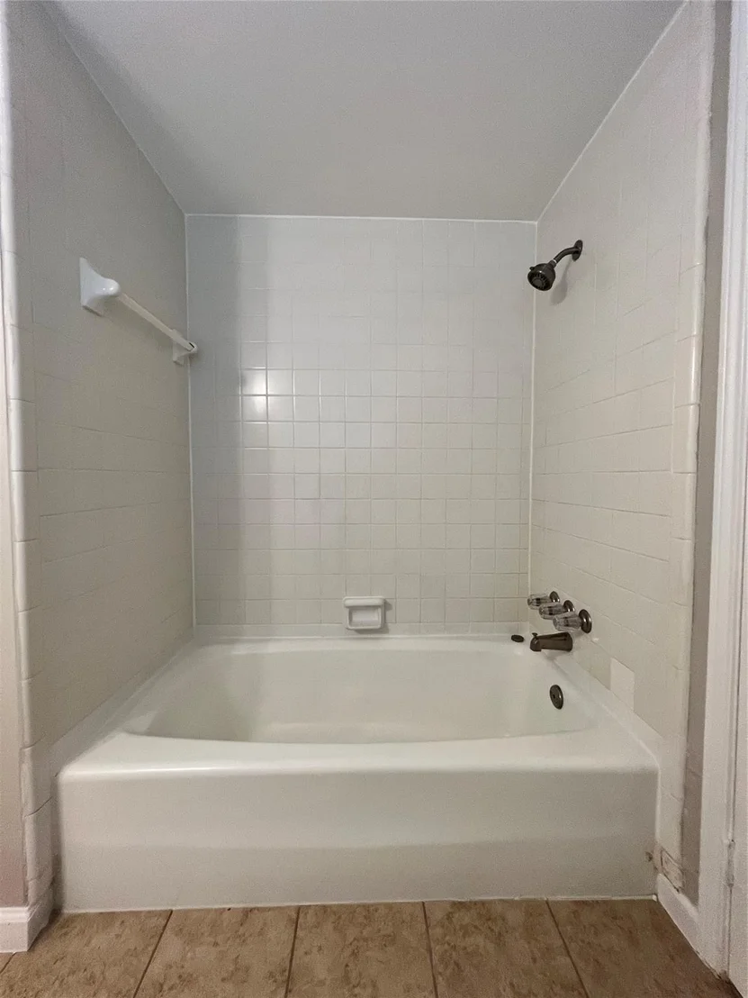 Photo of 1506 Castlerock Drive