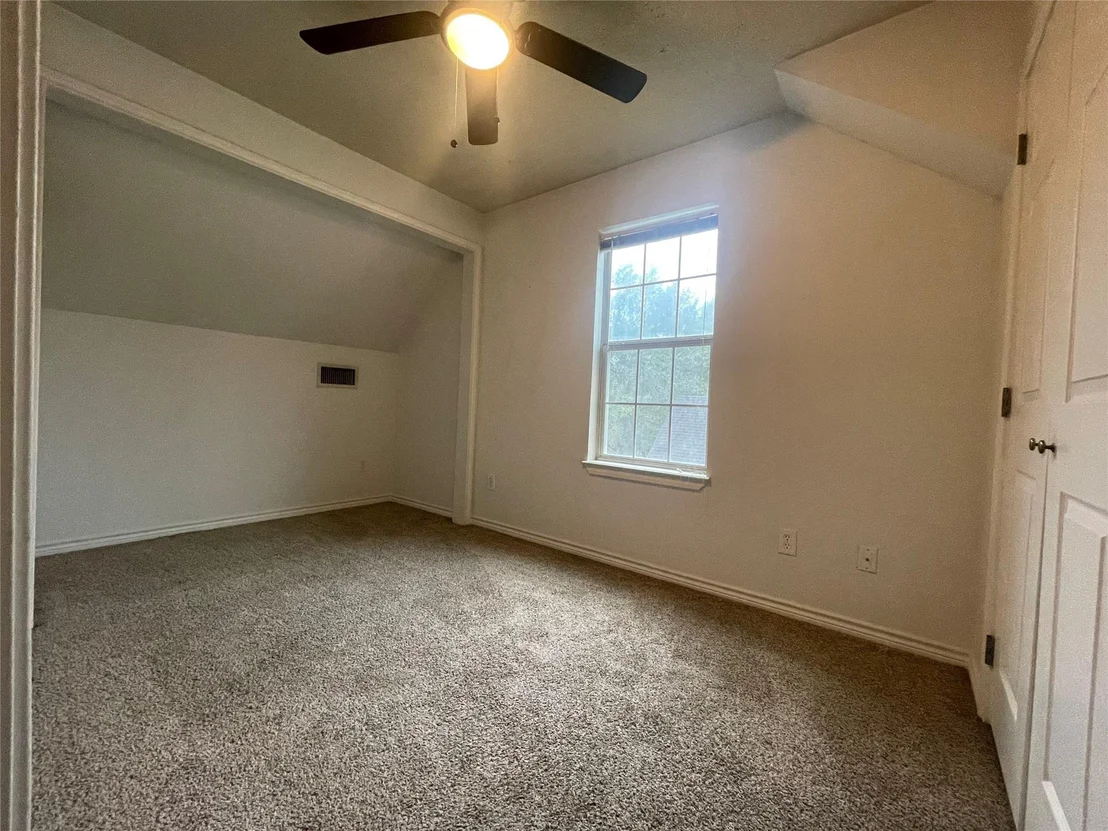 Photo of 1210 Bridge Street