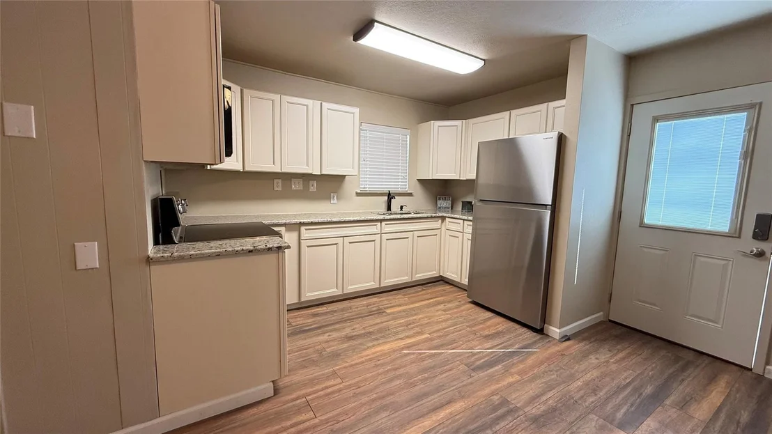 Photo of 201 Hackberry Lane
