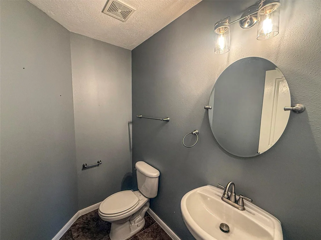 Photo of 19414 Countryroad Drive