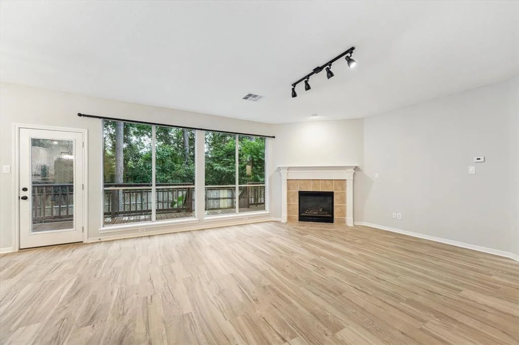 Photo of 38 E Knightsbridge Drive