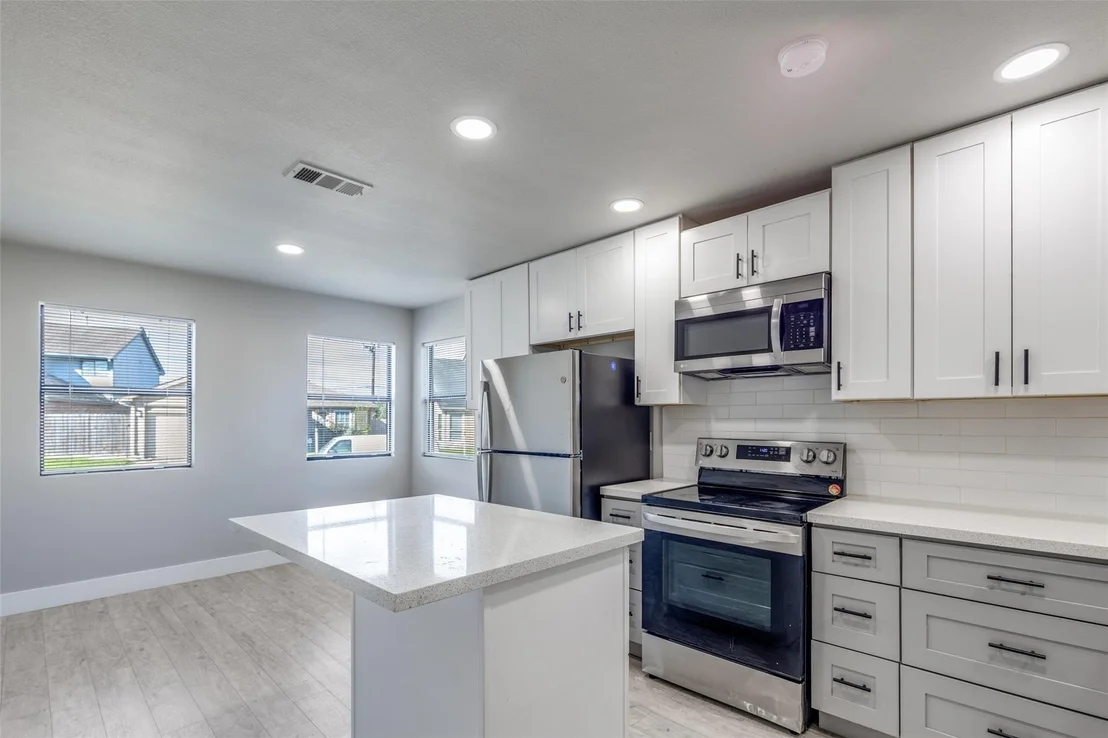 Photo of 3427 Benfield Drive