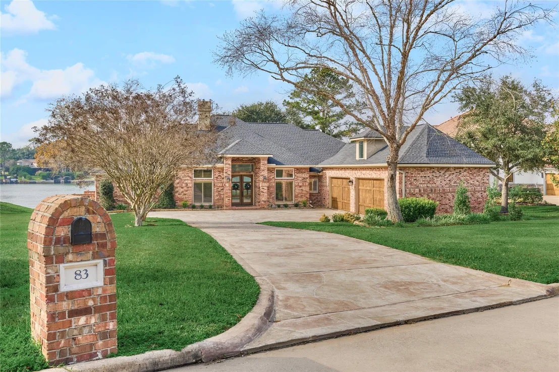 Photo of 83 Lake Estates Drive