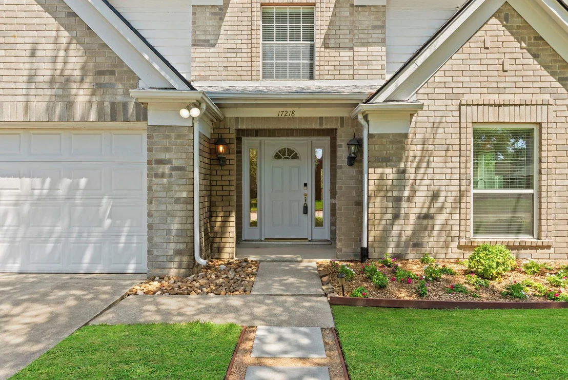 Photo of 17218 Valley Palms Drive