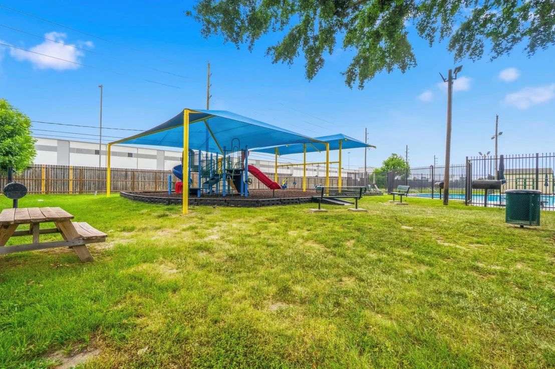 Photo of 16303 Deer Lick Drive