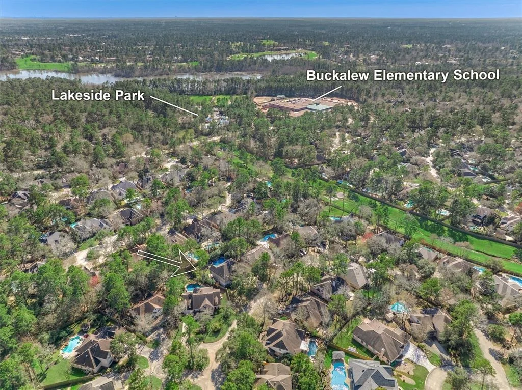 Photo of 86 S Clovergate Circle