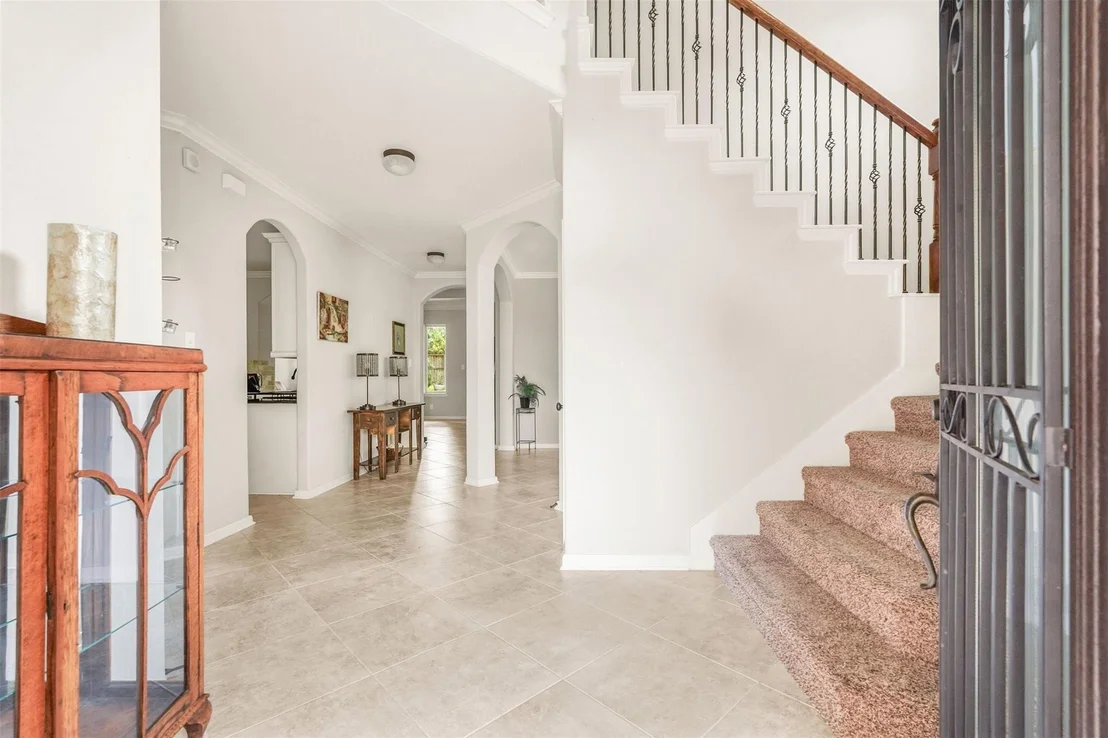 Photo of 115 Red Eagle Court