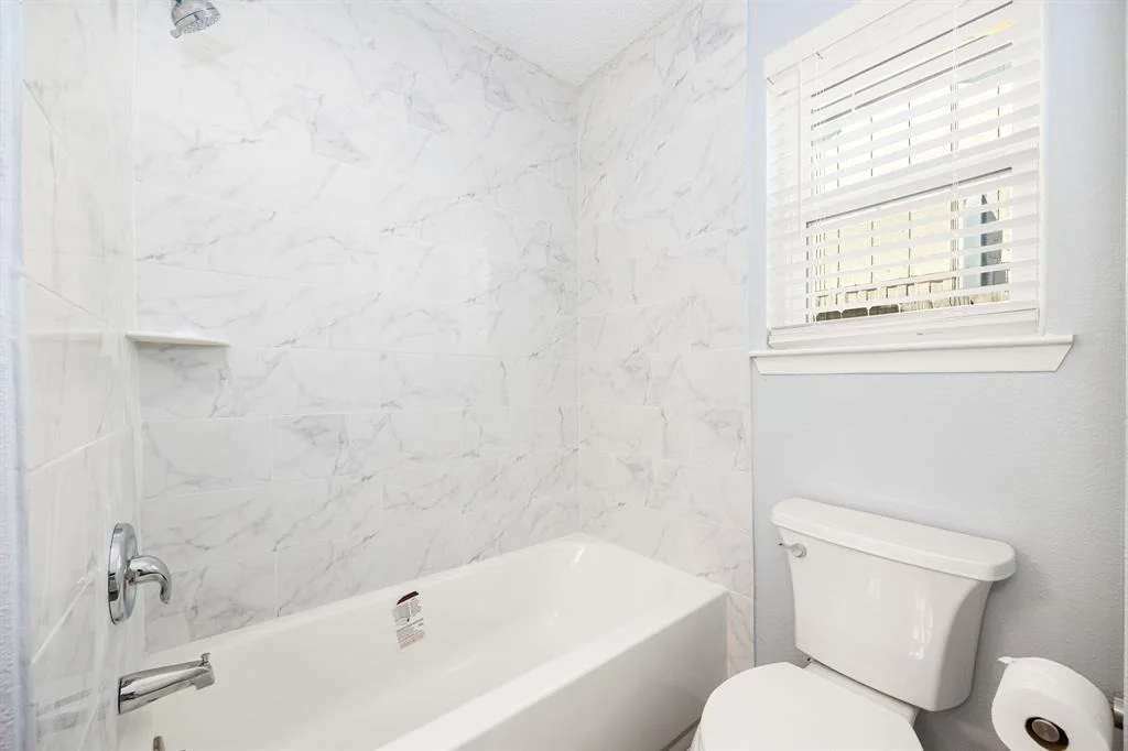Photo of 12027 Fairpoint Drive