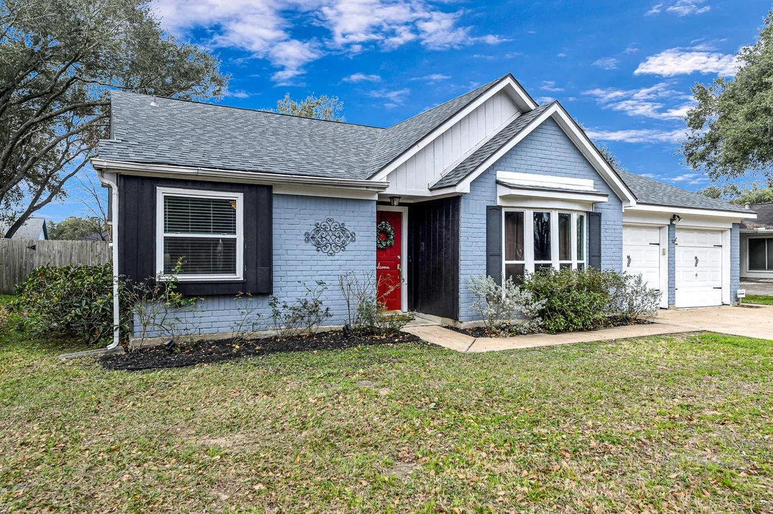 Photo of 214 Buckeye Drive