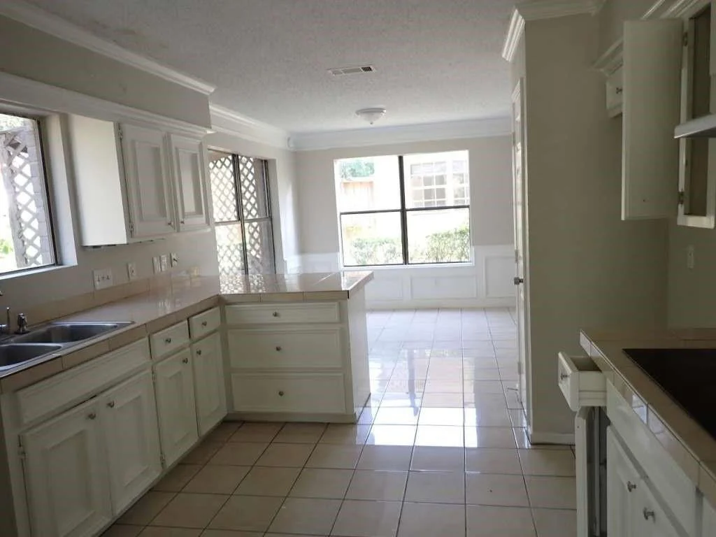 Photo of 5407 Victoria Drive