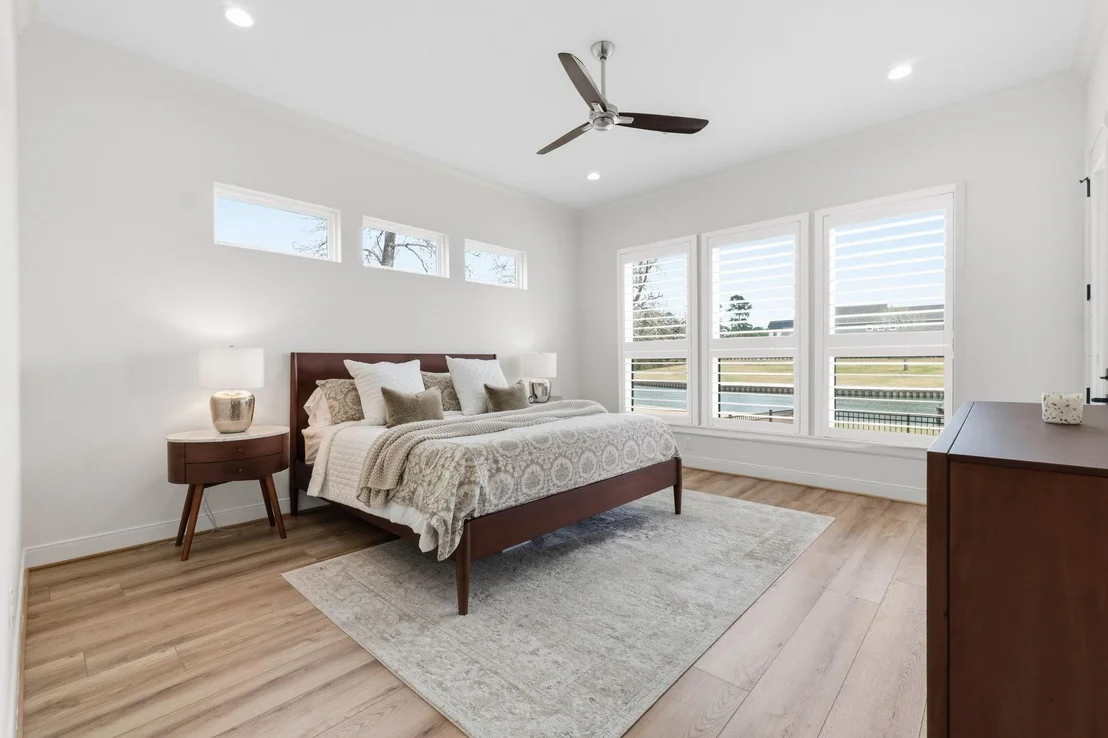 Photo of 255 Peninsula Drive