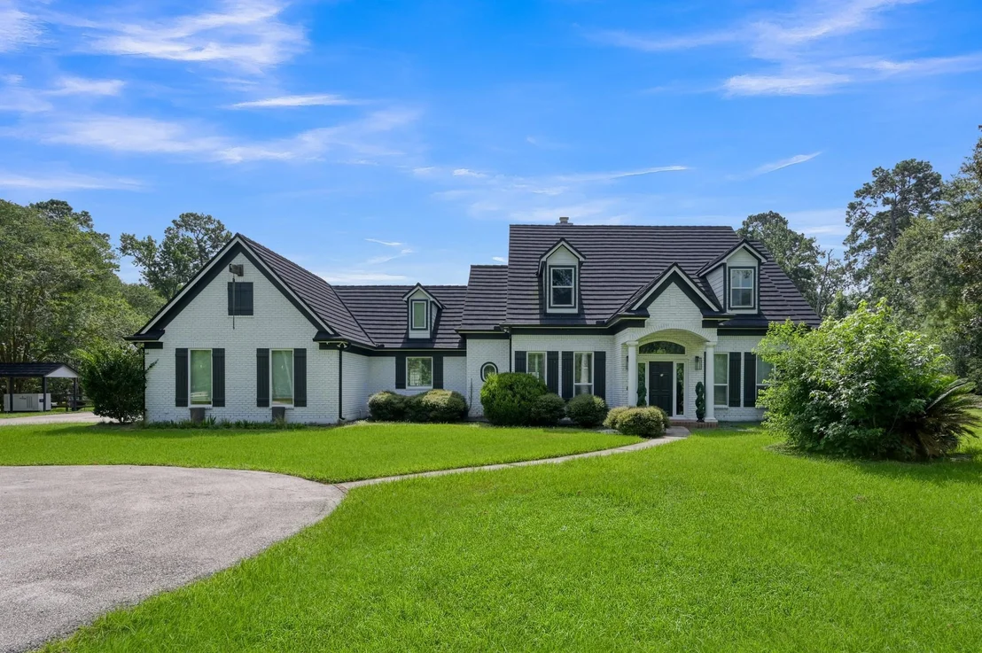 Photo of 15249 Saddlewood Drive