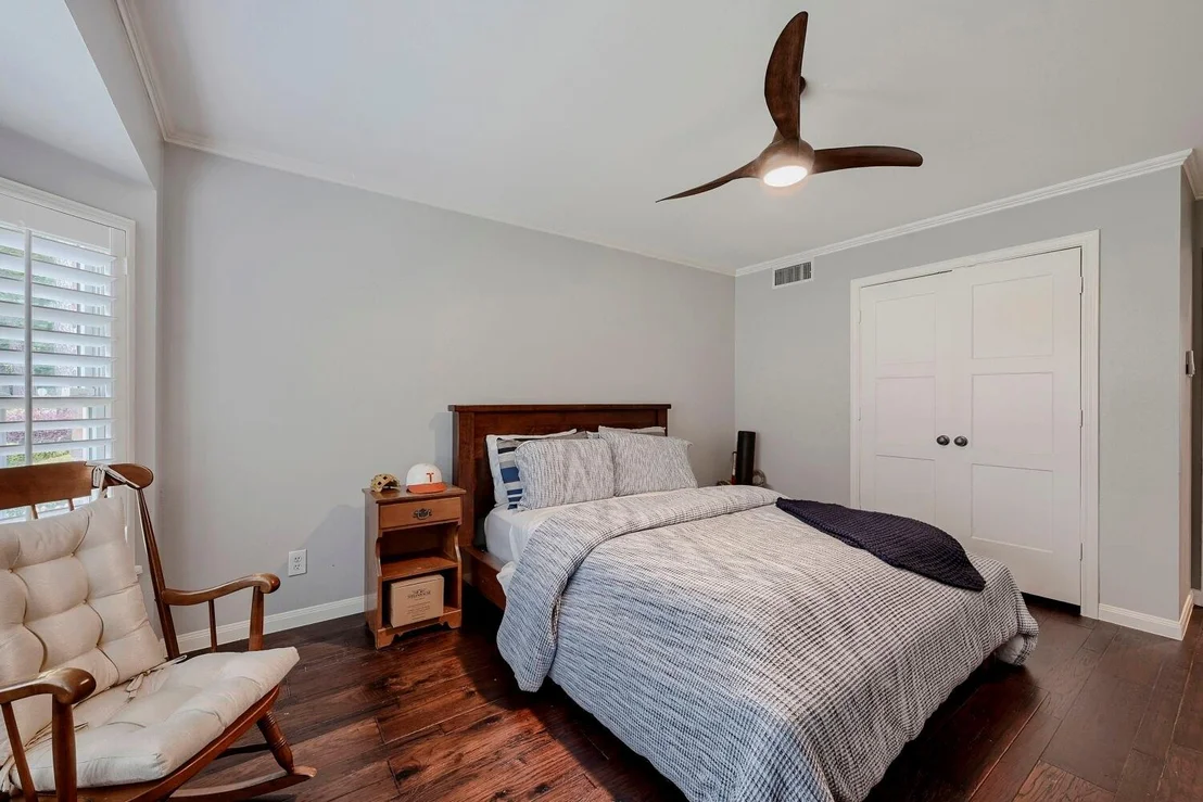 Photo of 13010 Conifer Road