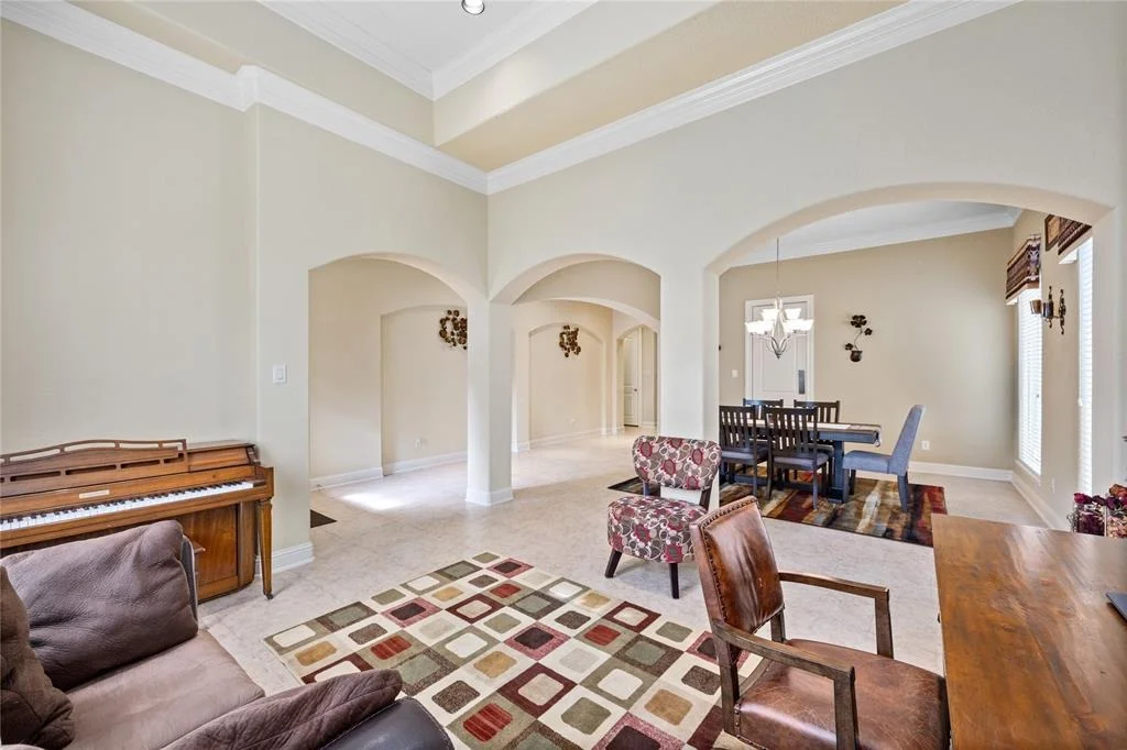 Photo of 2627 Tudor Manor