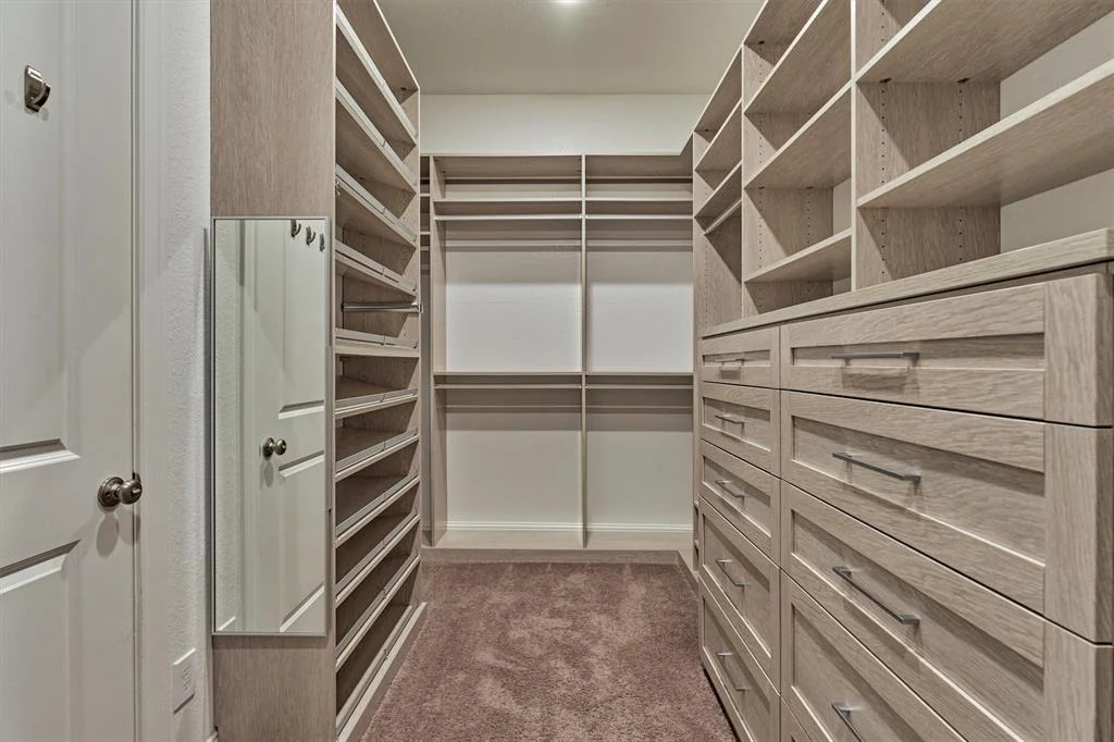 Photo of 8 Snowdrop Lily Drive