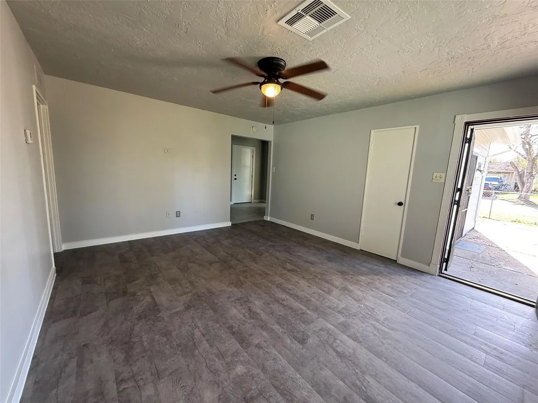 Photo of 5402 Flamingo Drive