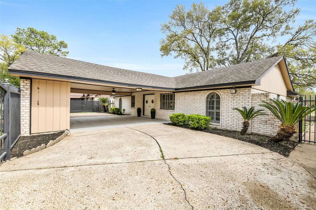 Photo of 7522 Deep Forest Drive
