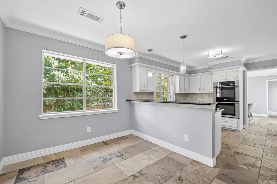 Photo of 7111 Halfpenny Road