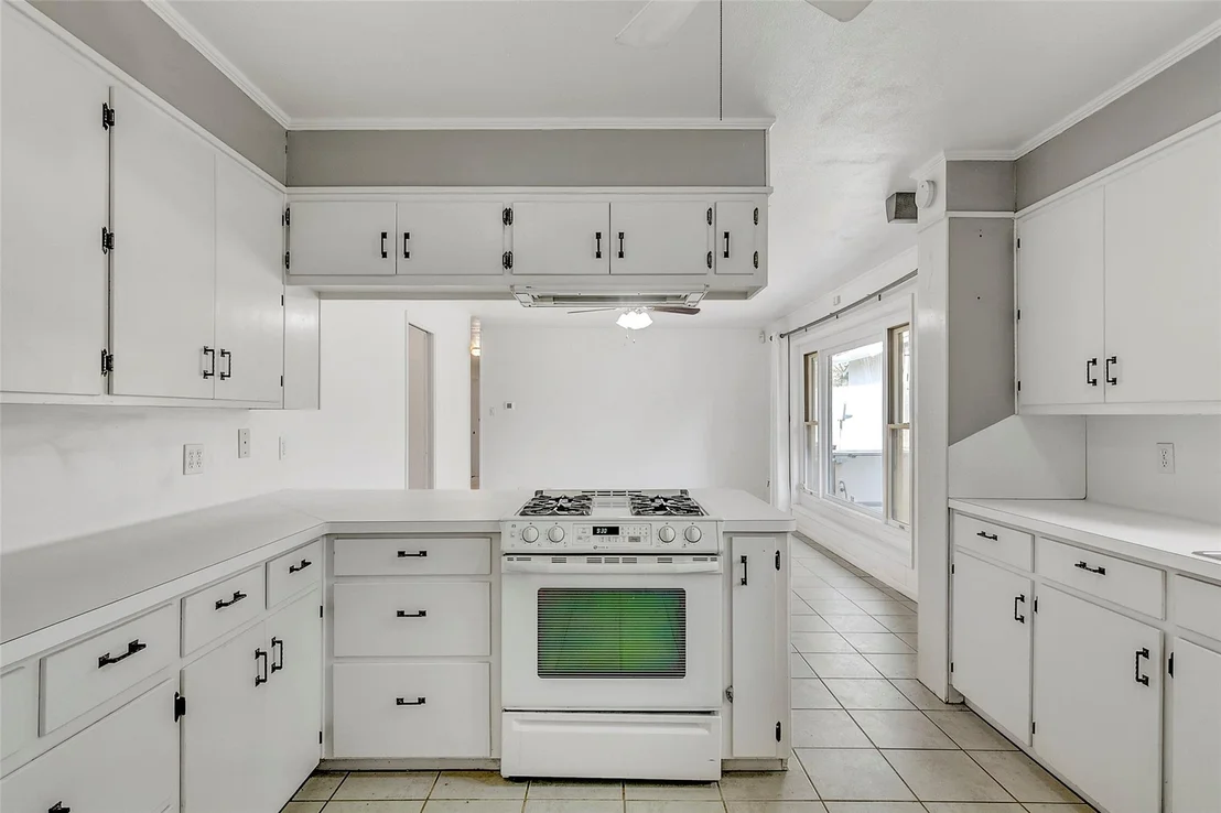 Photo of 1300 Northwood Drive
