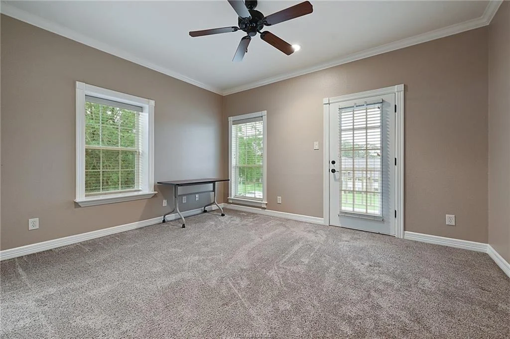Photo of 4304 Hyde Park Lane