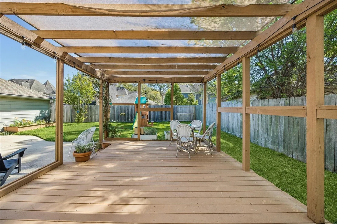 Photo of 2107 Ashgrove Drive