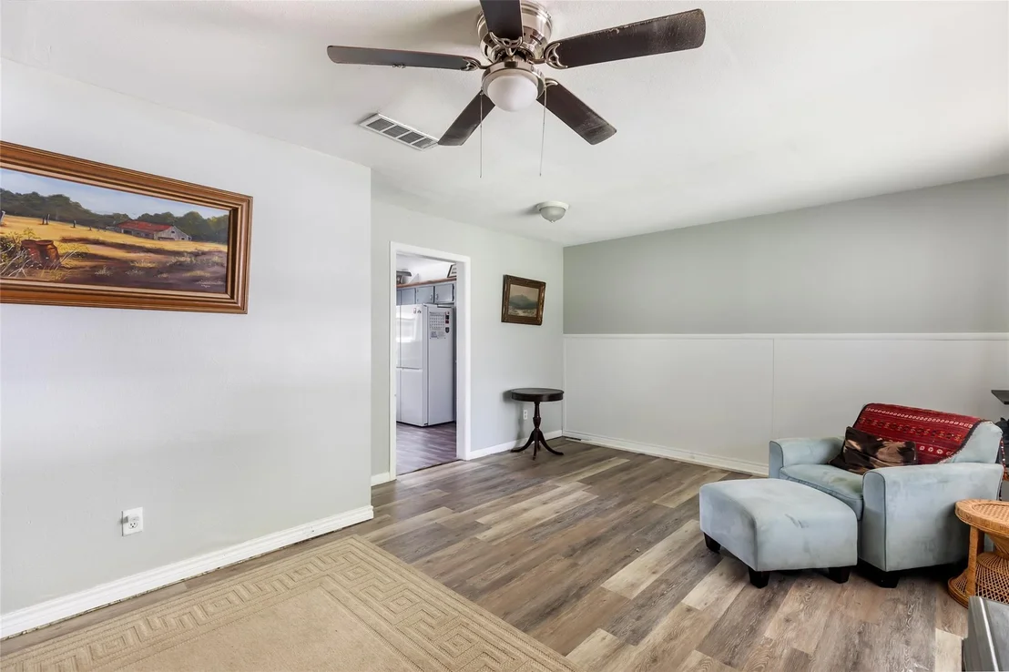 Photo of 305 Cherry Creek Road