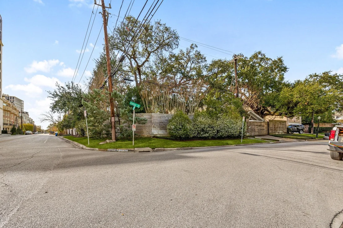 Photo of 2411 Stanmore Drive