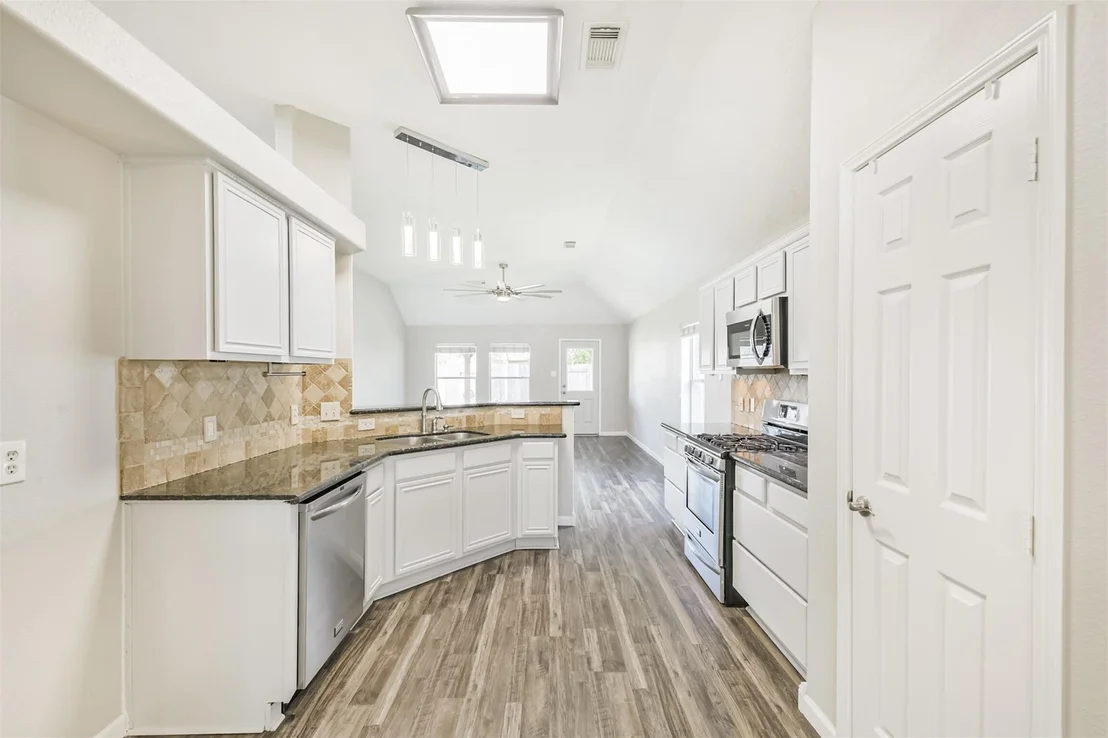 Photo of 11806 Piney Way Lane