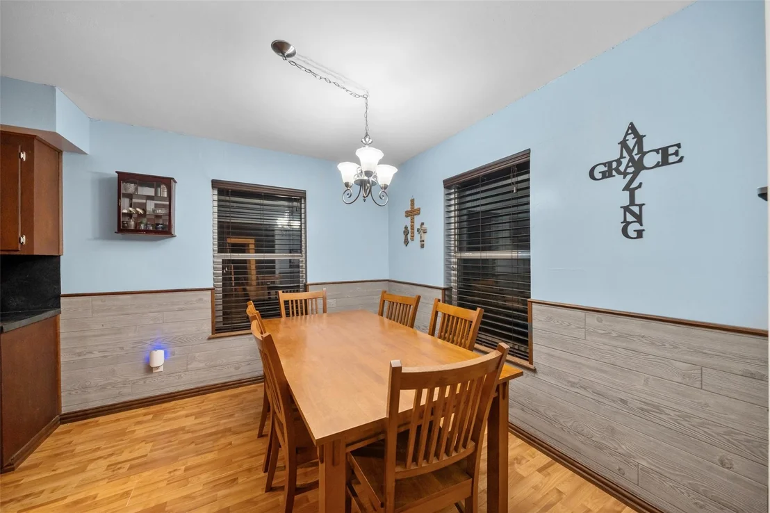 Photo of 242 Magnolia Drive