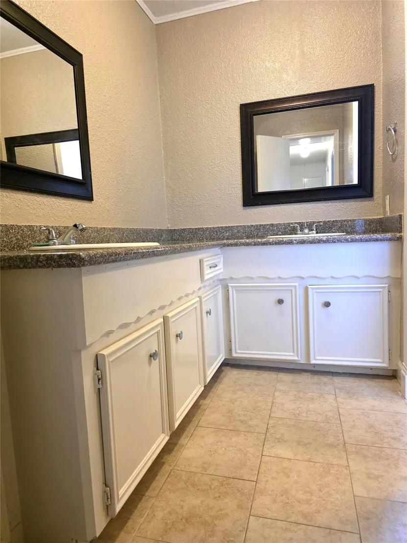 Photo of 3748 Pin Oak Drive