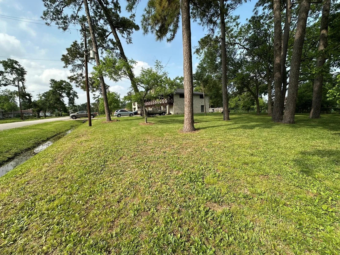 Photo of 9210 Heatherside Street