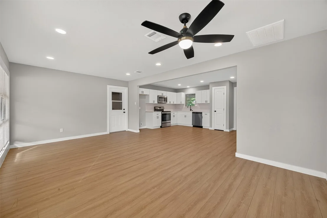 Photo of 4403 Botany Lane