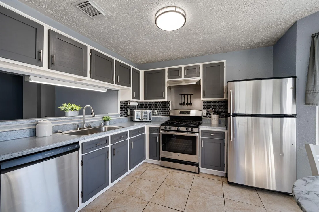 Photo of 1804 Spruce Drive