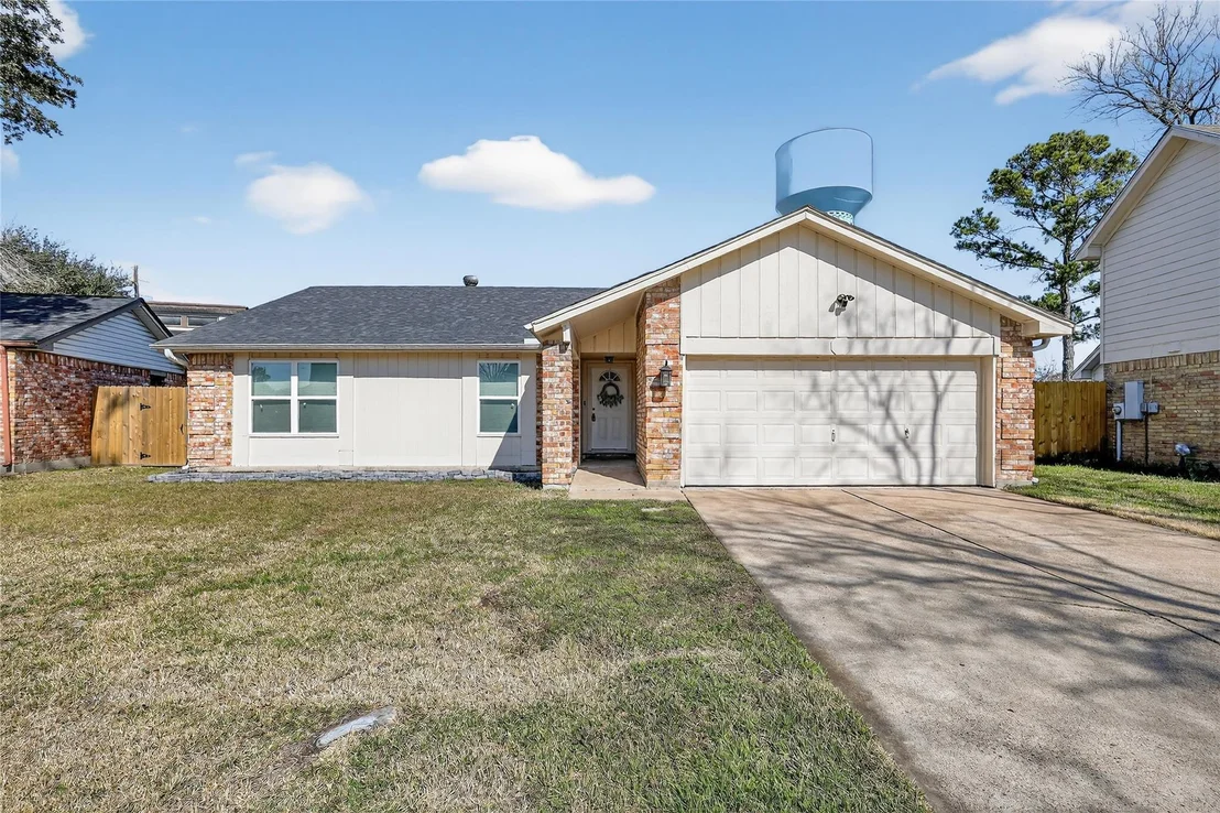 Photo of 9514 Marblemount Drive