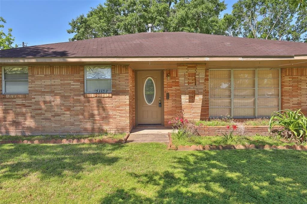 Photo of 5115 Covington Drive