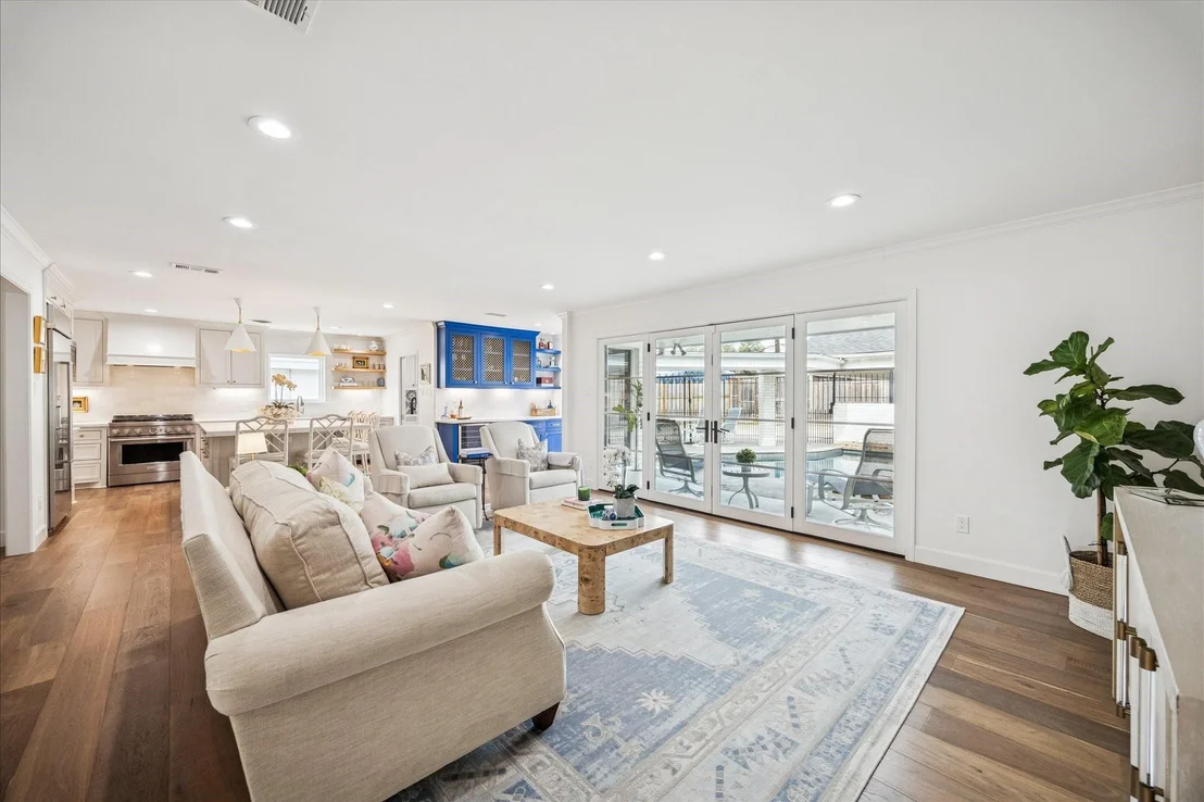 Photo of 7906 Meadowbriar Lane