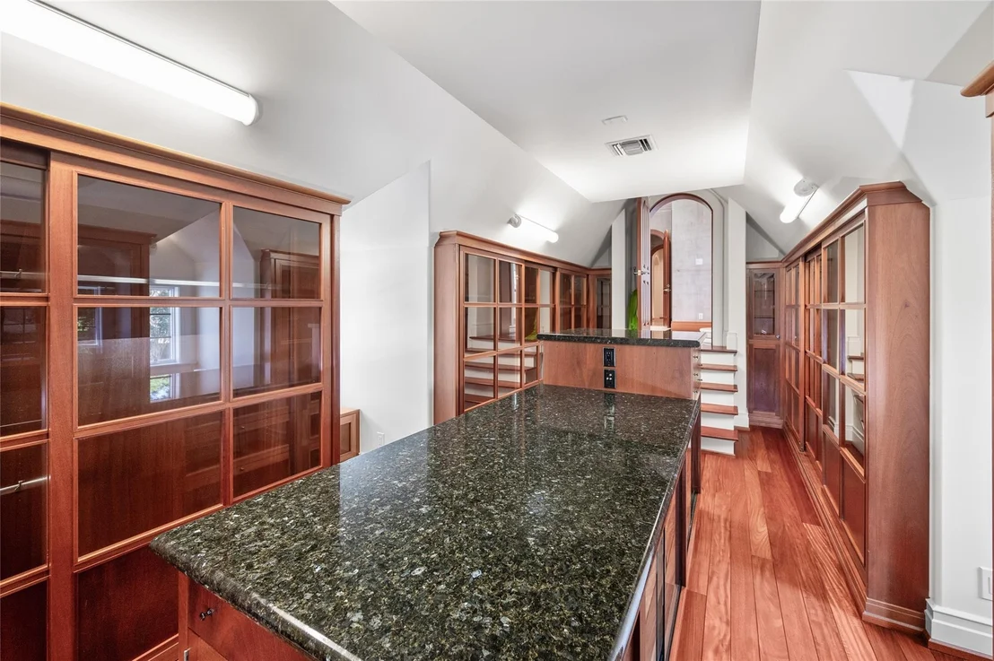 Photo of 1802 Forest Gate Circle