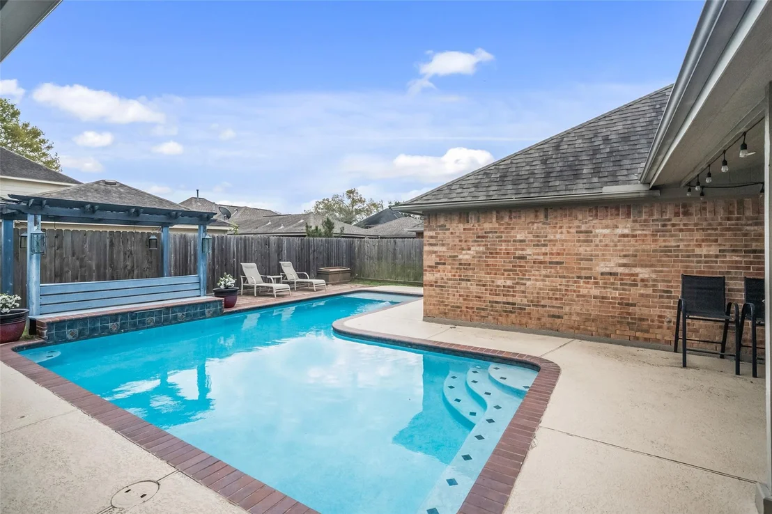 Photo of 5215 Samuels Drive