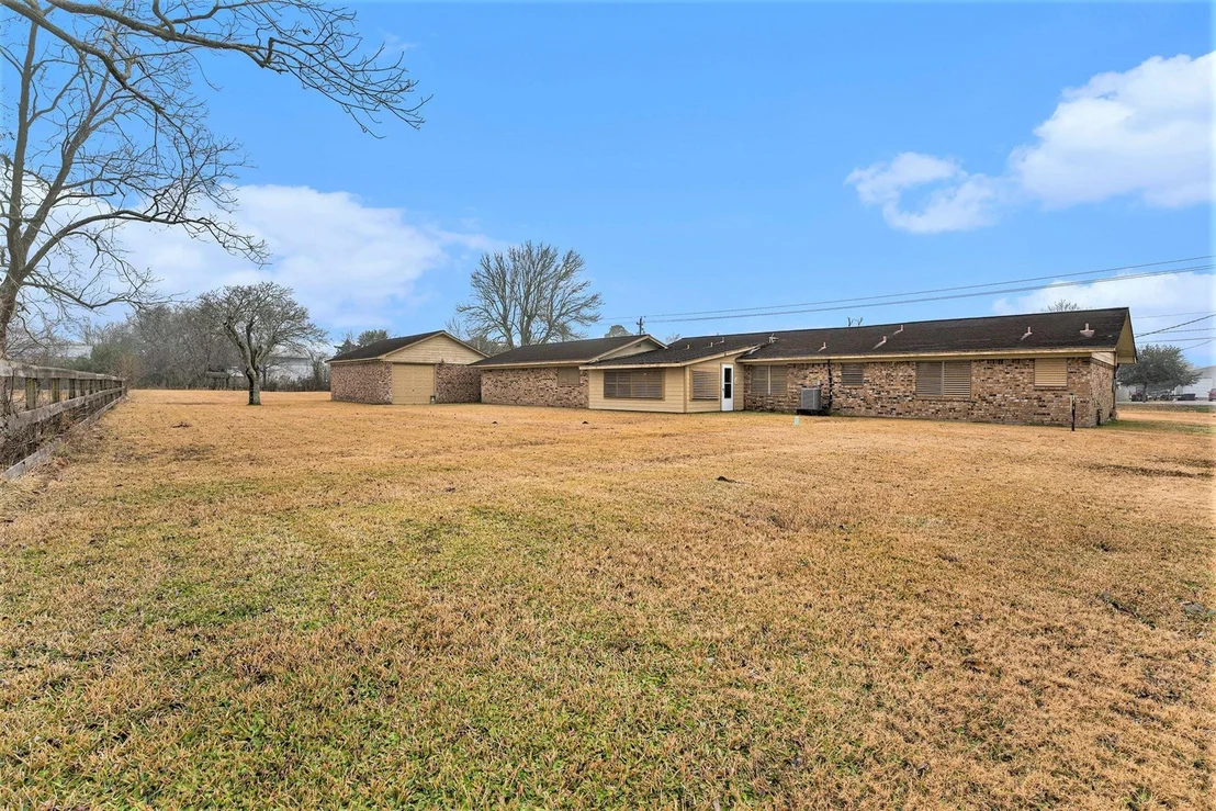 Photo of 5725 Highland Road
