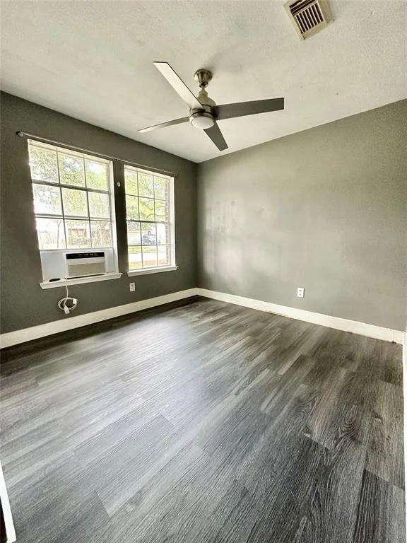 Photo of 5115 Summit Lodge Dr Drive