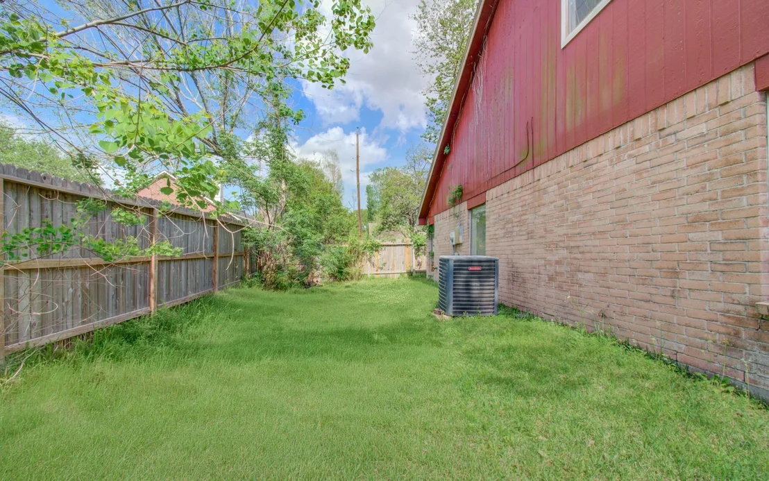 Photo of 4911 Tealgate Drive