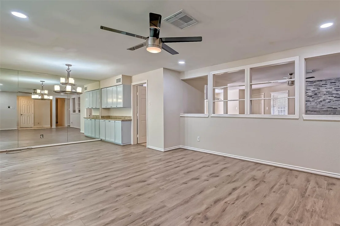 Photo of 9707 Kit Street
