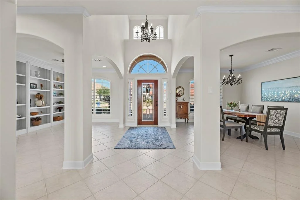 Photo of 18919 Crescent Bay Drive
