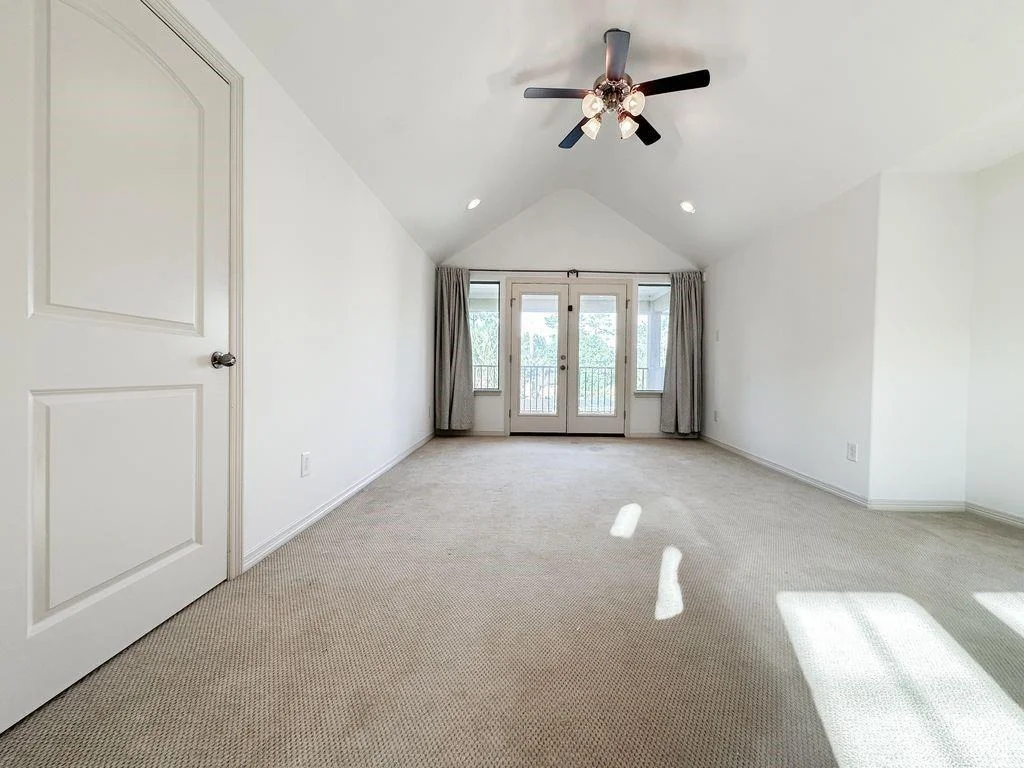 Photo of 14 Spincaster Dr