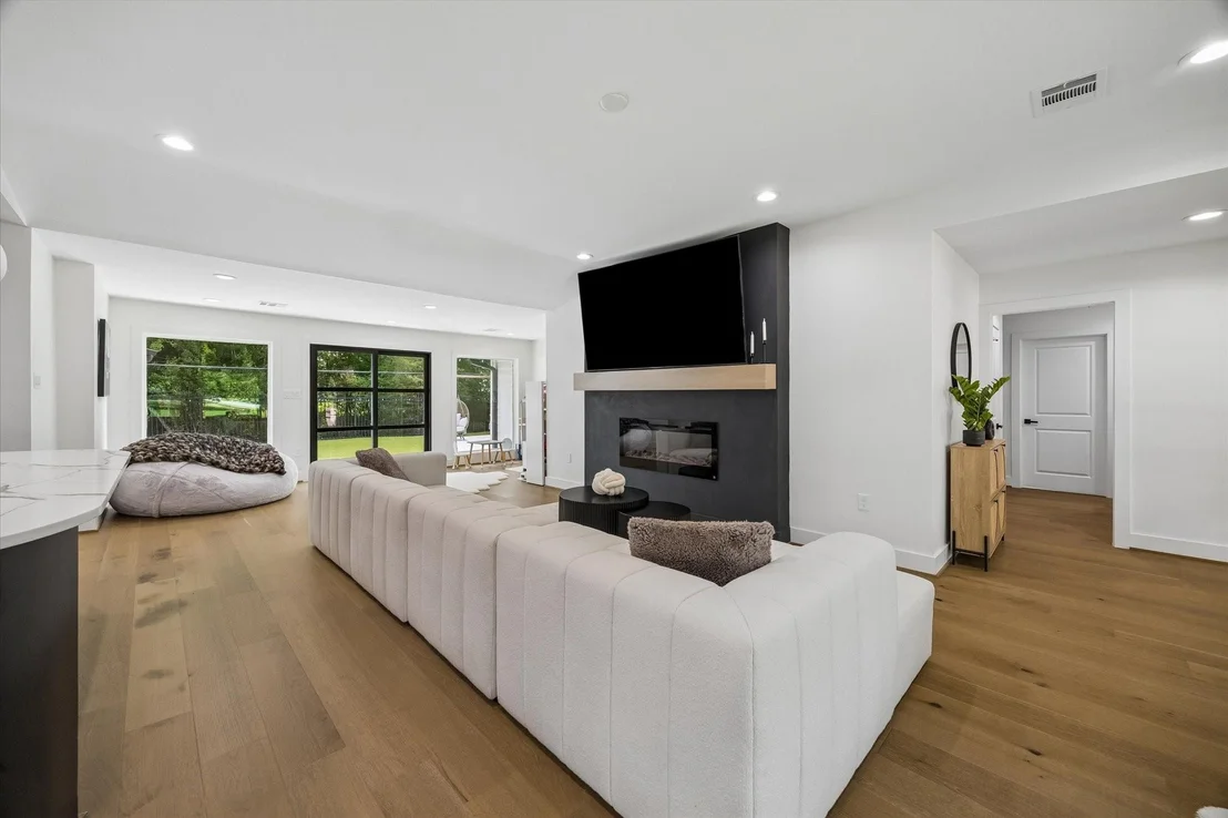 Photo of 115 Blue Willow Drive