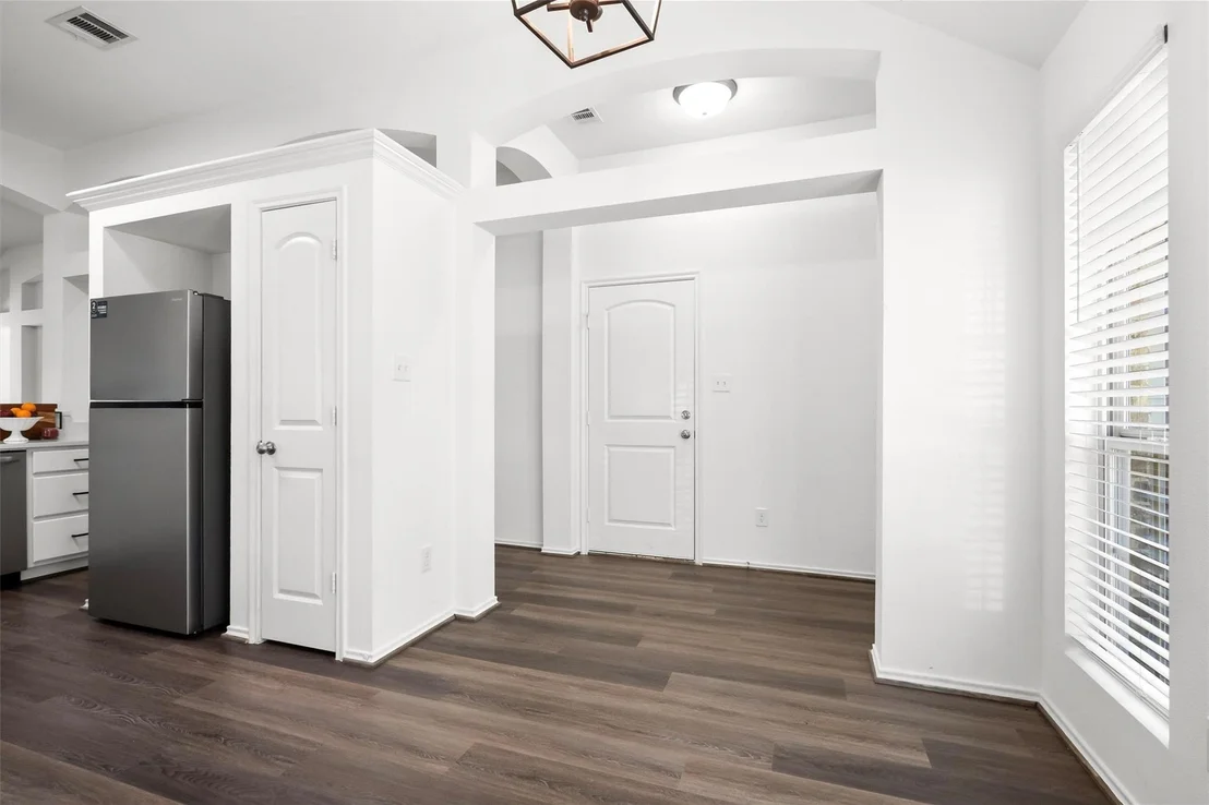 Photo of 706 Heritage Drive