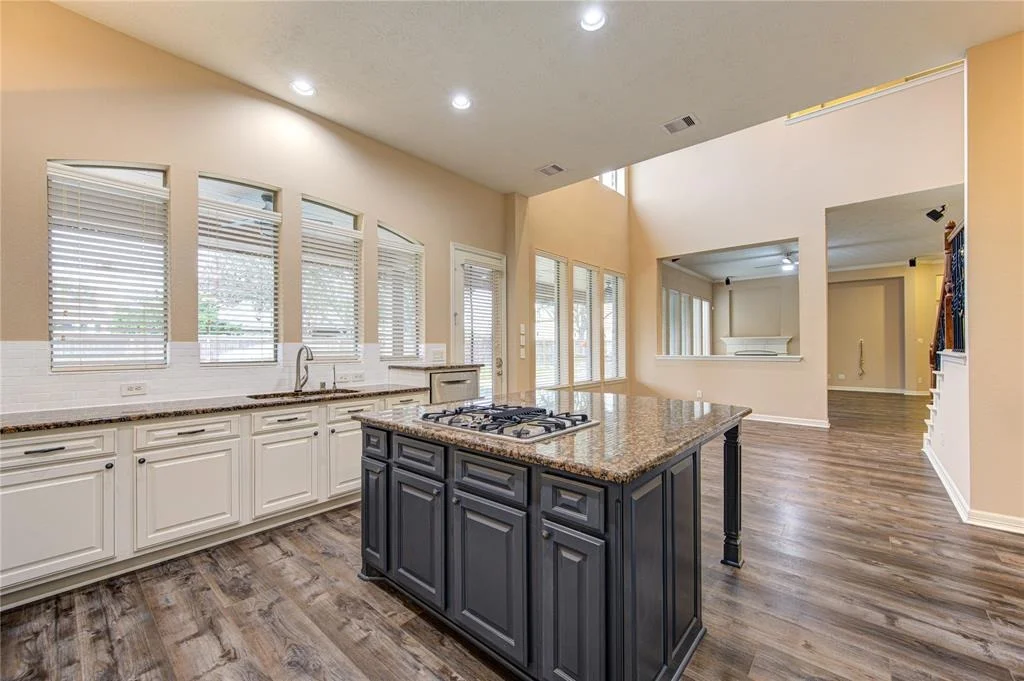 Photo of 4610 Seguin Valley Drive